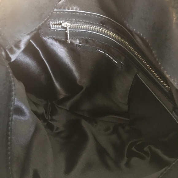 Atos Lombardini patent leather italy strap handbag - Picture 6 of 16